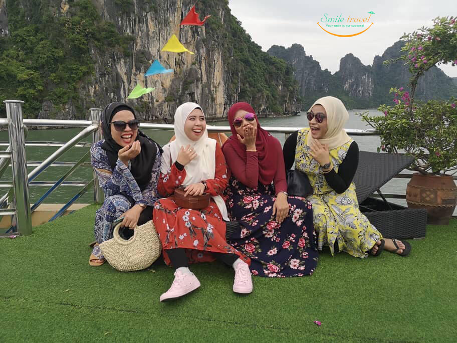 Muslim-hanoi-halong-ninh-binh-tour2