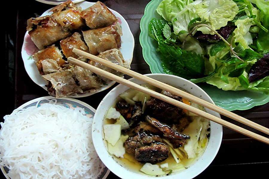 bun cha,hanoi food tour