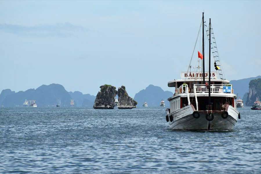 Halong bay vietnam tour