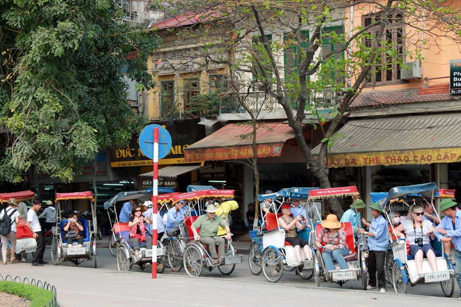 Hanoi Halong bay vietnam tour