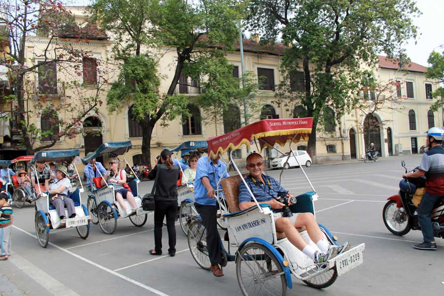 Hanoi Halong bay vietnam tour