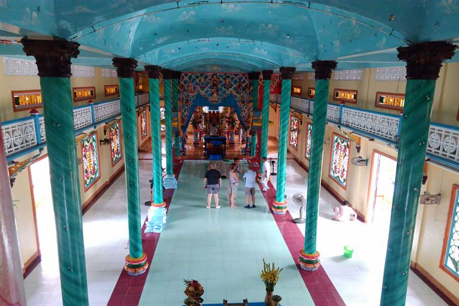 cao dai temple in tay ninh