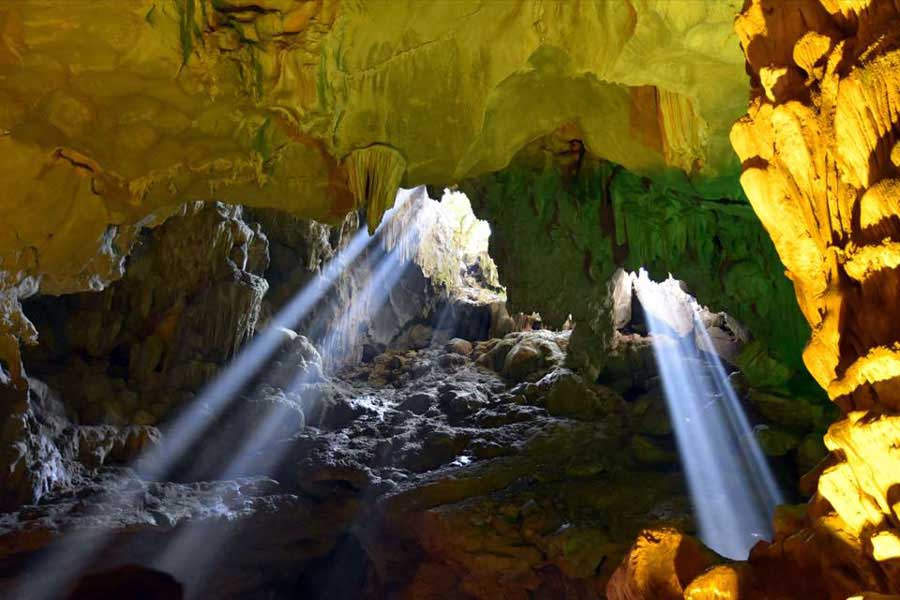 thien cung cave in halong bay
