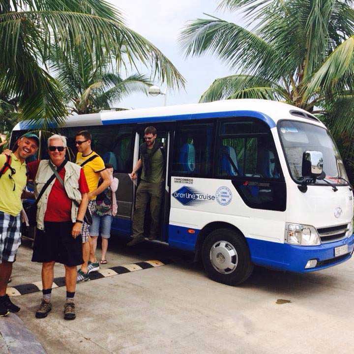 Bus Hanoi- Sapa-Halong Bay