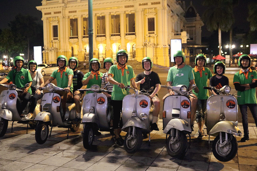 Hanoi city tour by motorbike/scooter