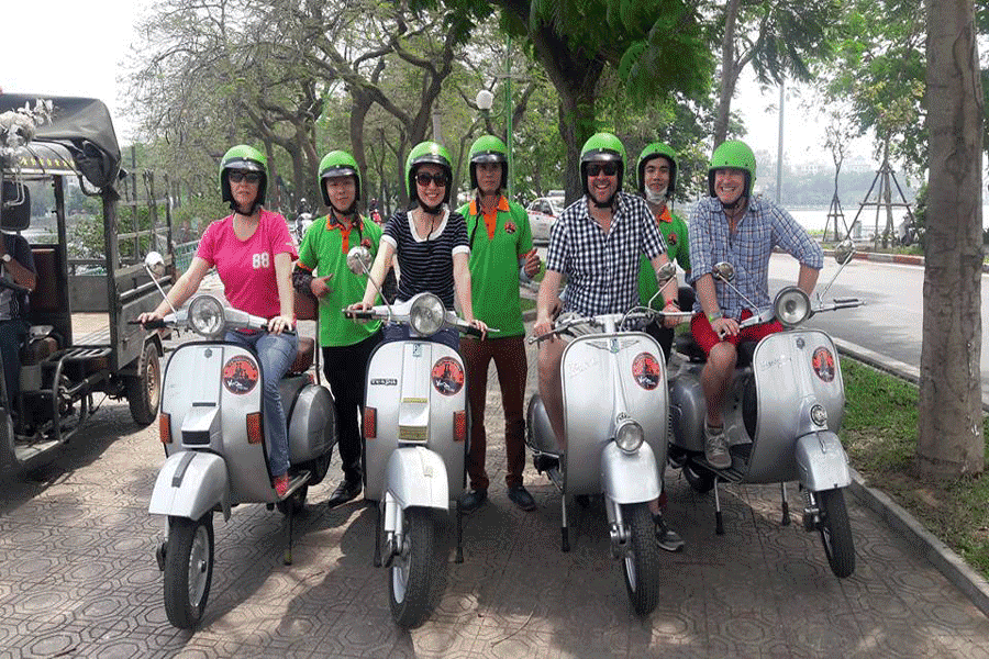 Hanoi city tour by motorbike/scooter