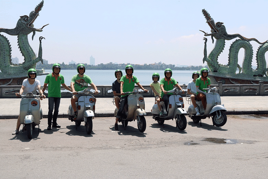 Hanoi city tour by motorbike/scooter