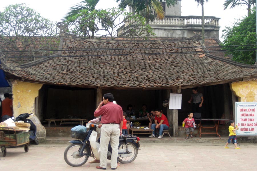 duong lam tour 1 dau from Hanoi center