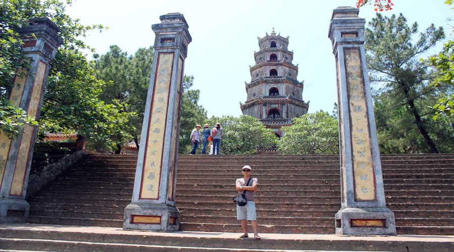 tour to hue 1 day with smile travel