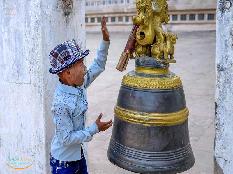 bagan-mandalay-yangon-myanmar-Smiletravel