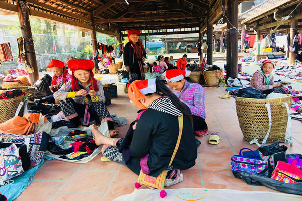 sapa-market-viet-flame-tours