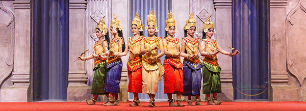 Amazon Angkor Restaurant- Apsara dance performance-