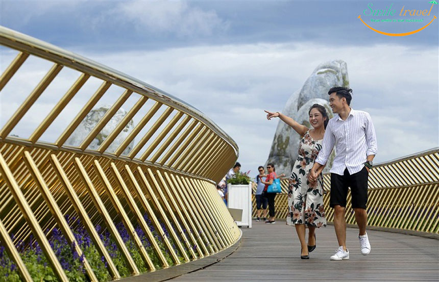 Vietnam golden bridge,golden bridge,golden bridge vietnam location,how to get to golden bridge vietnam,golden bridge da nang price,golden bridge vietnam price,golden bridge da nang location,golden bridge da nang entrance fee,hoi an to golden bridge,golden bridge vietnam how to get there, Cau Vang, Cau Vang Danang, Smile Travel