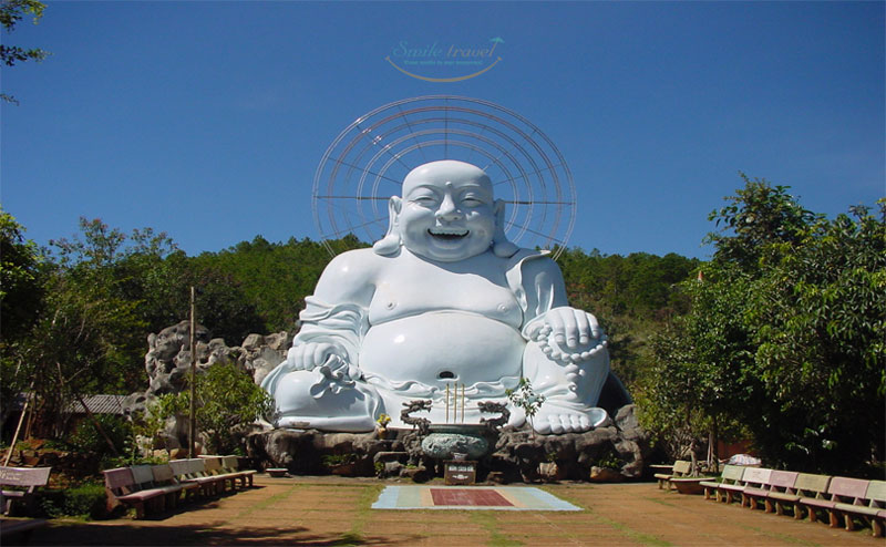 Linh An Pagoda with the big Happy Buddha