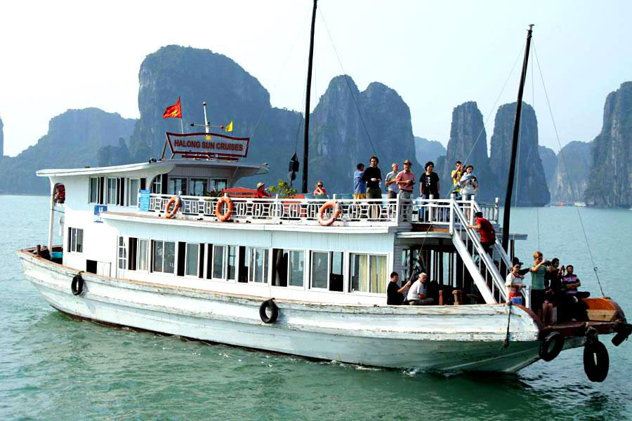 Halong Sun Cruises- Terbaik 1 Day Cruises in Halong Bay with 6 Hours